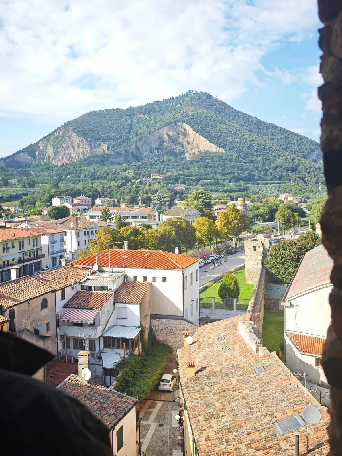 Veduta di Monselice, in provincia di Padova, dove lavora Francesco Sguotti